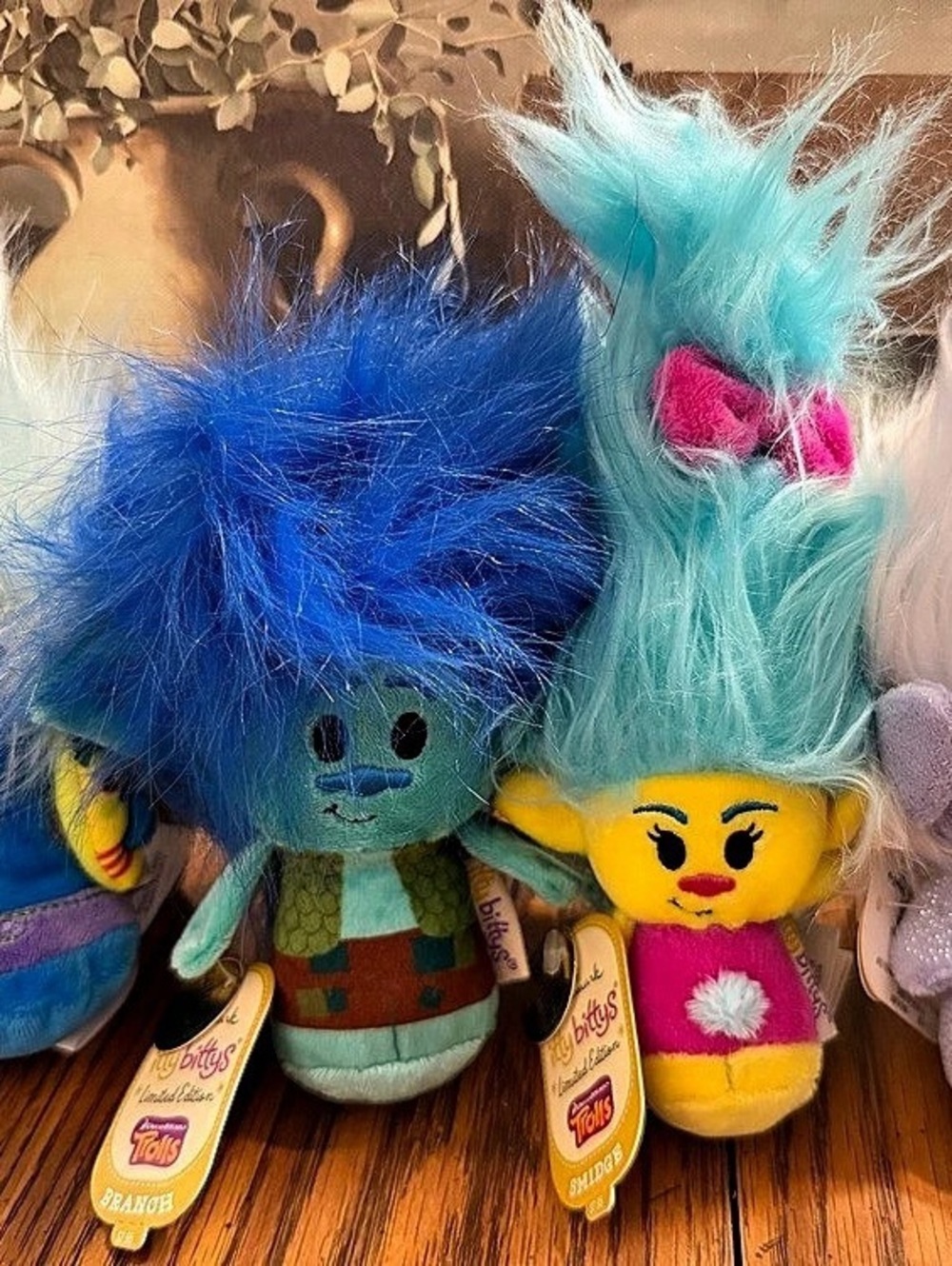 Trolls Tiny Dancers plush set 4-Piece Plush Set NWT - Picture 2 of 7